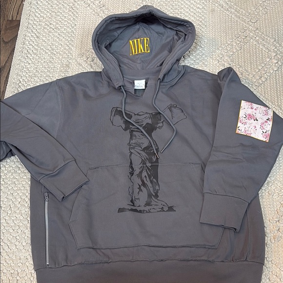 Nike Gray Hoodie with Graphic Print - Picture 1 of 6